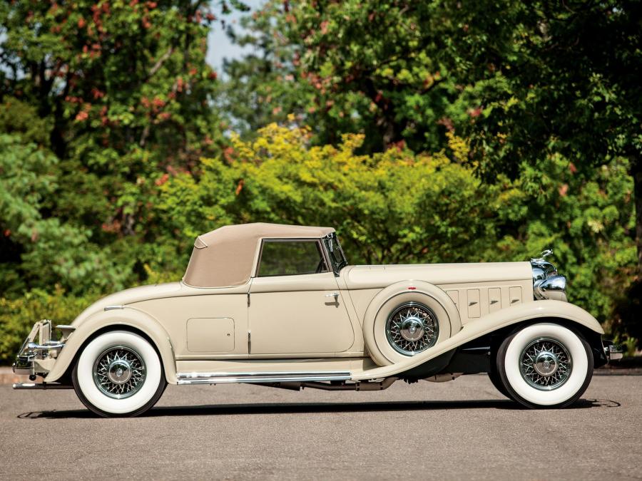  Chrysler Custom Imperial Roadster Convertible by LeBaron 1933 года  (фото 11 из 20)